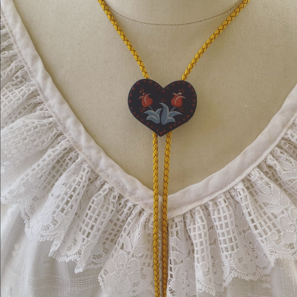 SOLD💛Handmade bolo tie *Prairie Heart* - Picture 4 of 4